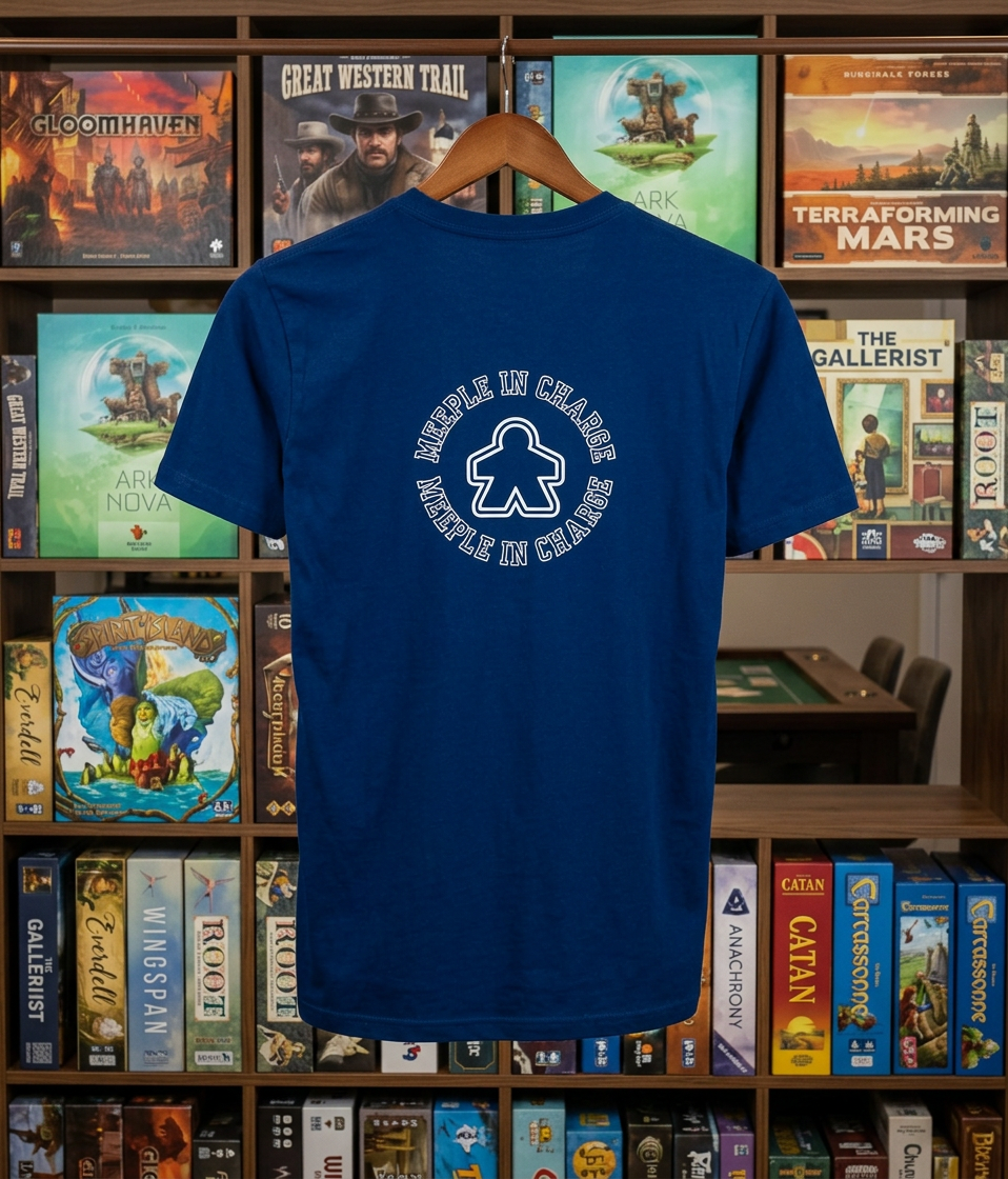 Meeple in Charge, unisex T-Shirt aus Bio-Baumwolle in Umstellung